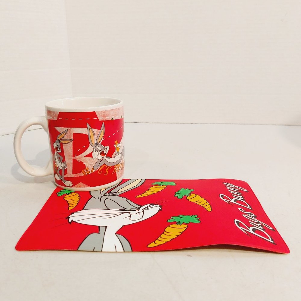 Vtg 1997 Bugs Bunny Star Mug and Personal-sized Mat- Applause